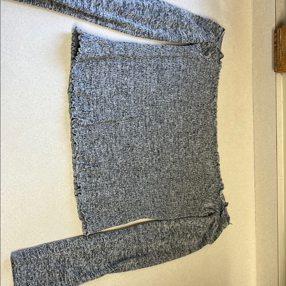 Gray off-the-shoulder Long Sleeve Knit Shirt